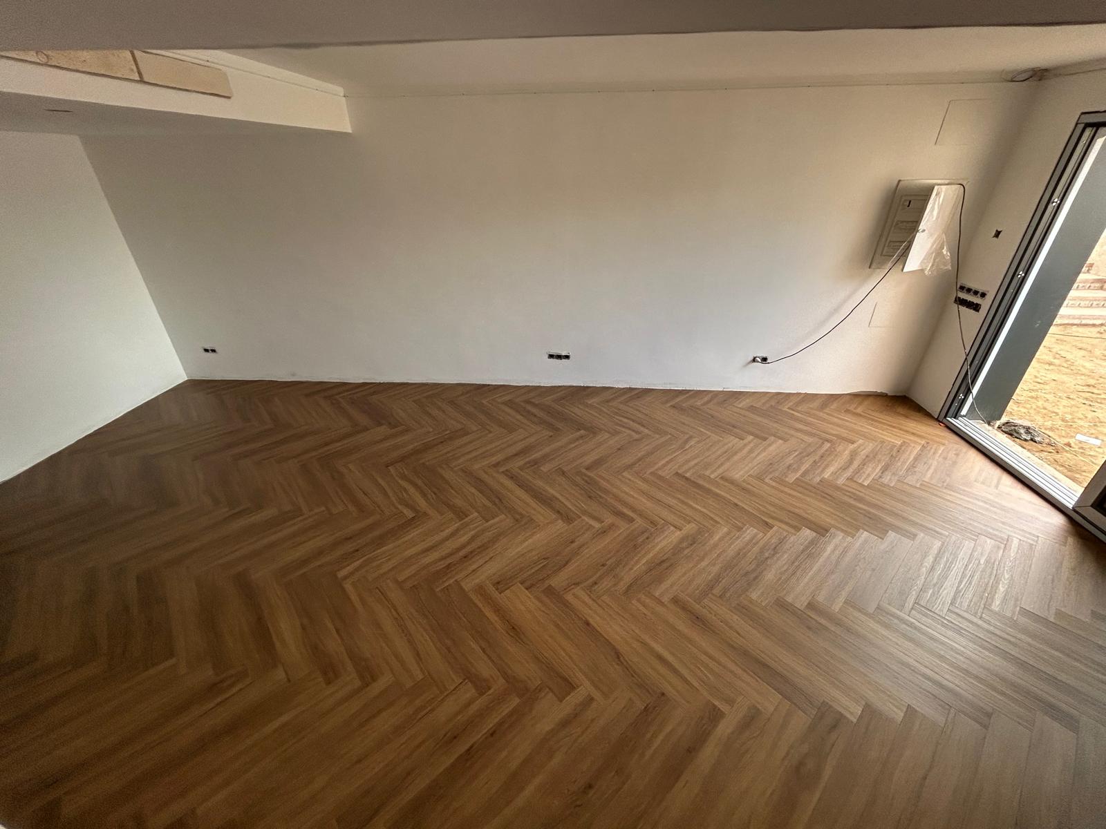 Instalación SPC vinílico Badalona 13
