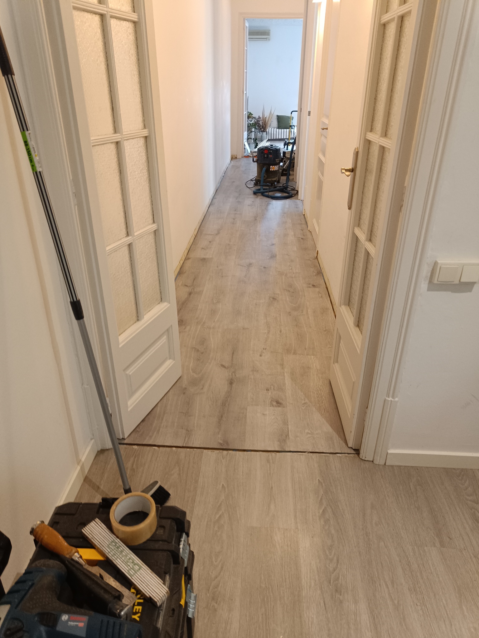 Instalación suelo laminado flotante Barcelona 11