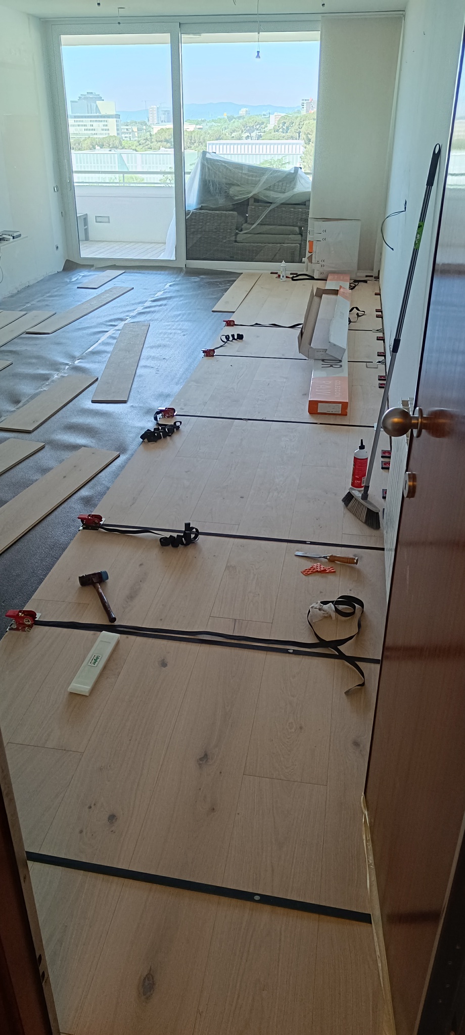 Instalación tarima flotante XXL Barcelona 9