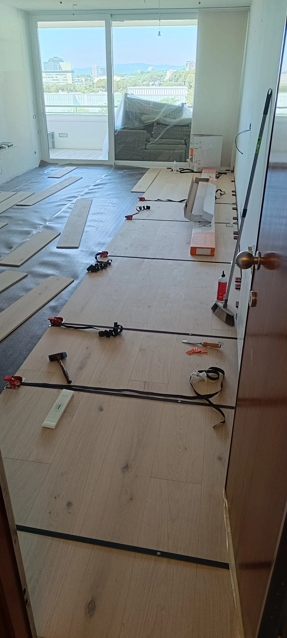 Instalación tarima flotante XXL Barcelona 9