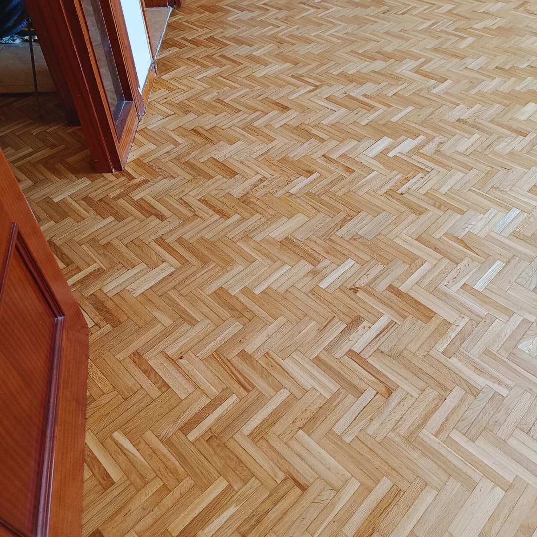 RESTAURACIÓN PARQUET ESPIGA EN BARCELONA 2