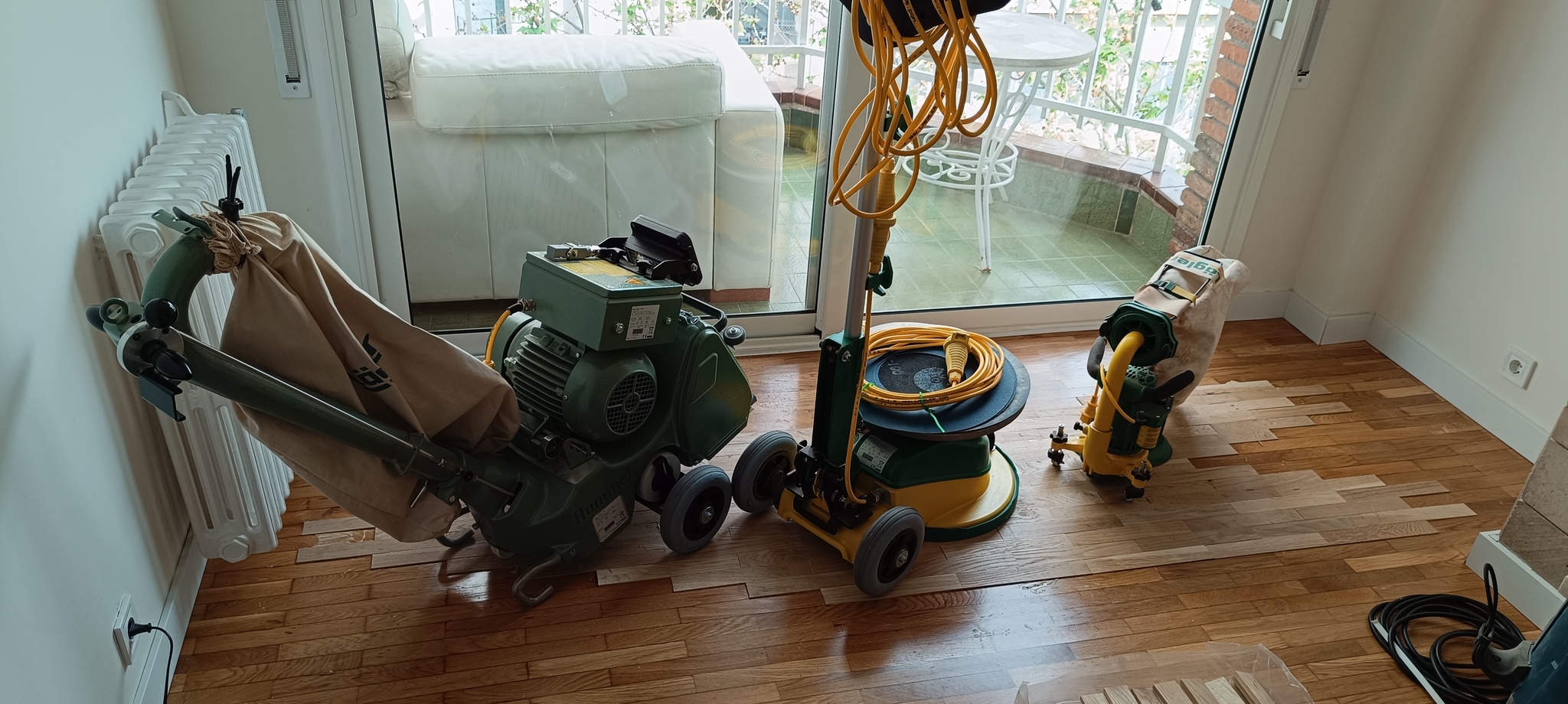 Reparación parquet encolado tablilla roble Barcelona 12