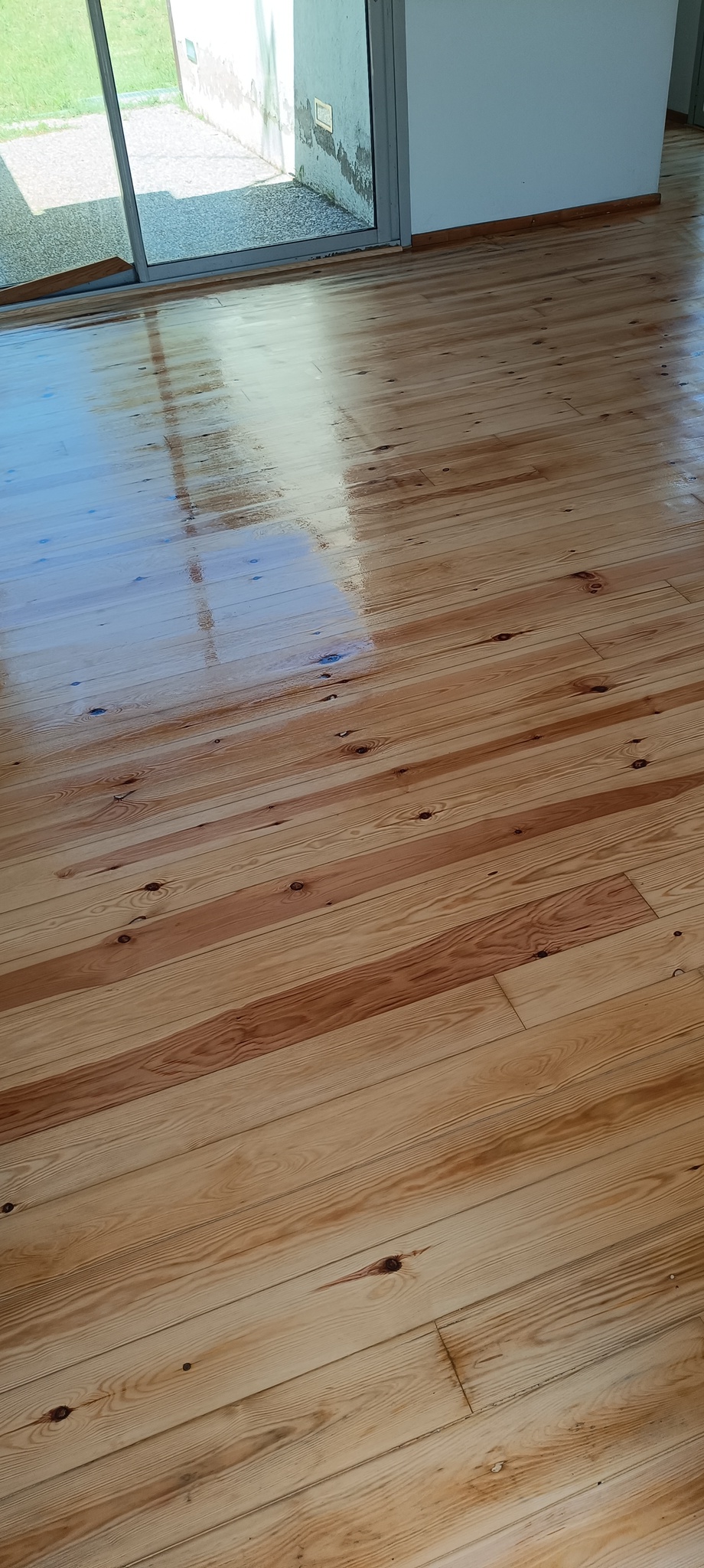 Restauración con lijado Teià 16