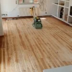 Restauració amb escatat de tarima de Flandes a Teià