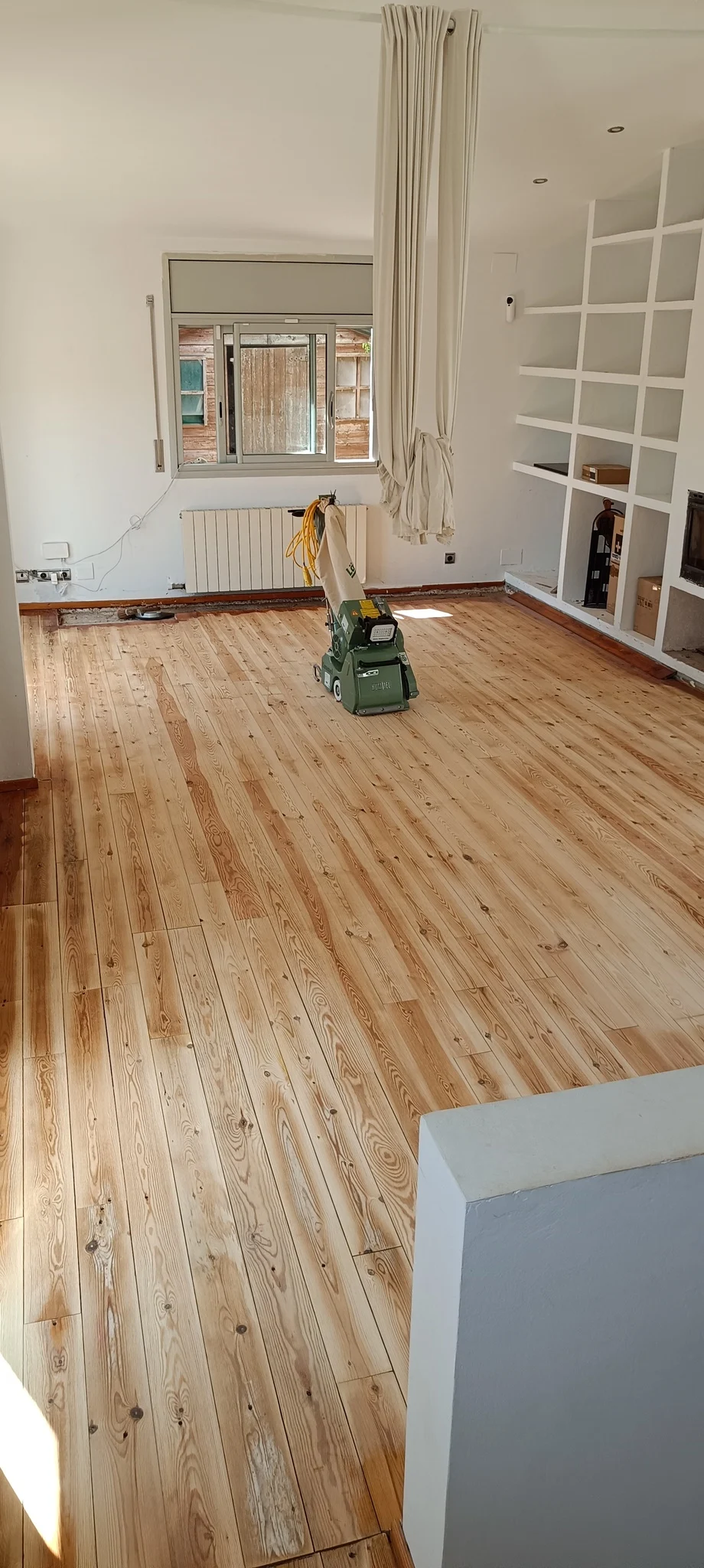 Restauración con lijado Teià 25