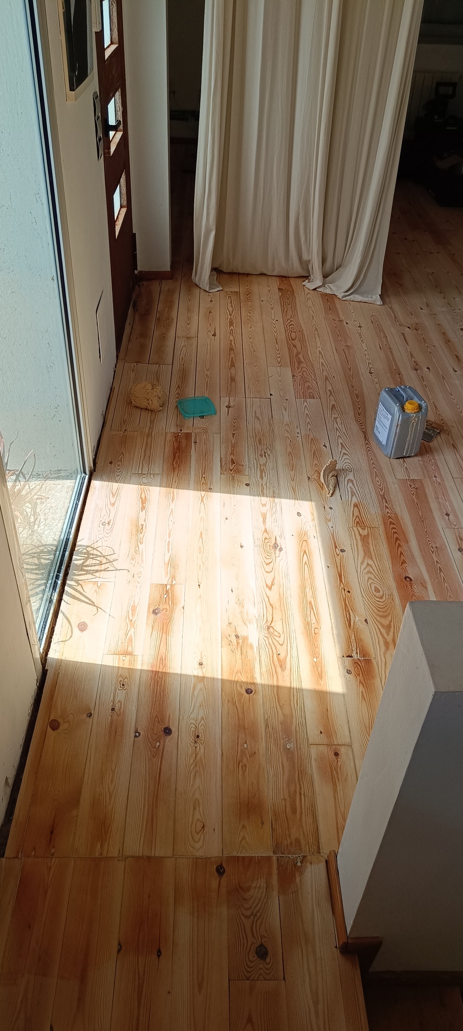 Restauración con lijado Teià 3