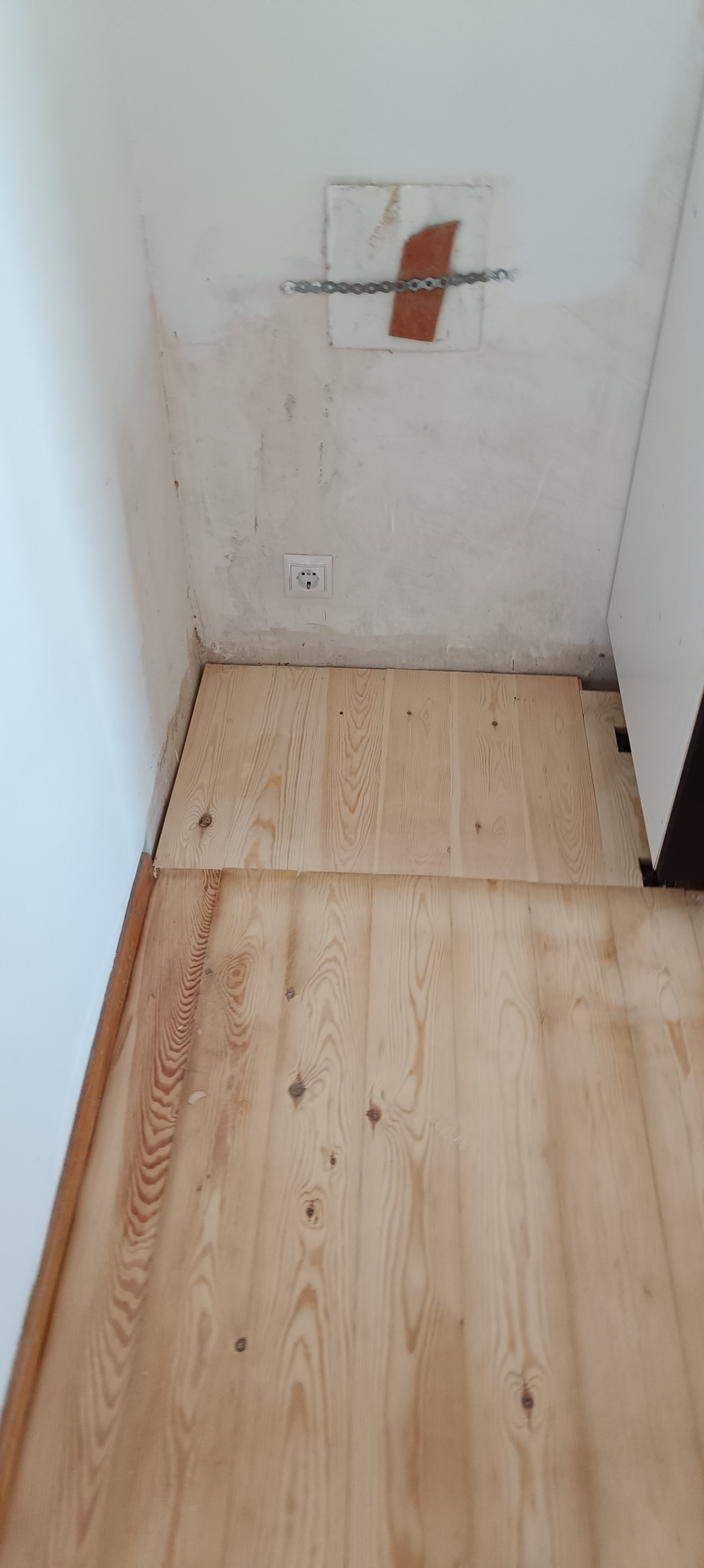 Restauración con lijado Teià 30