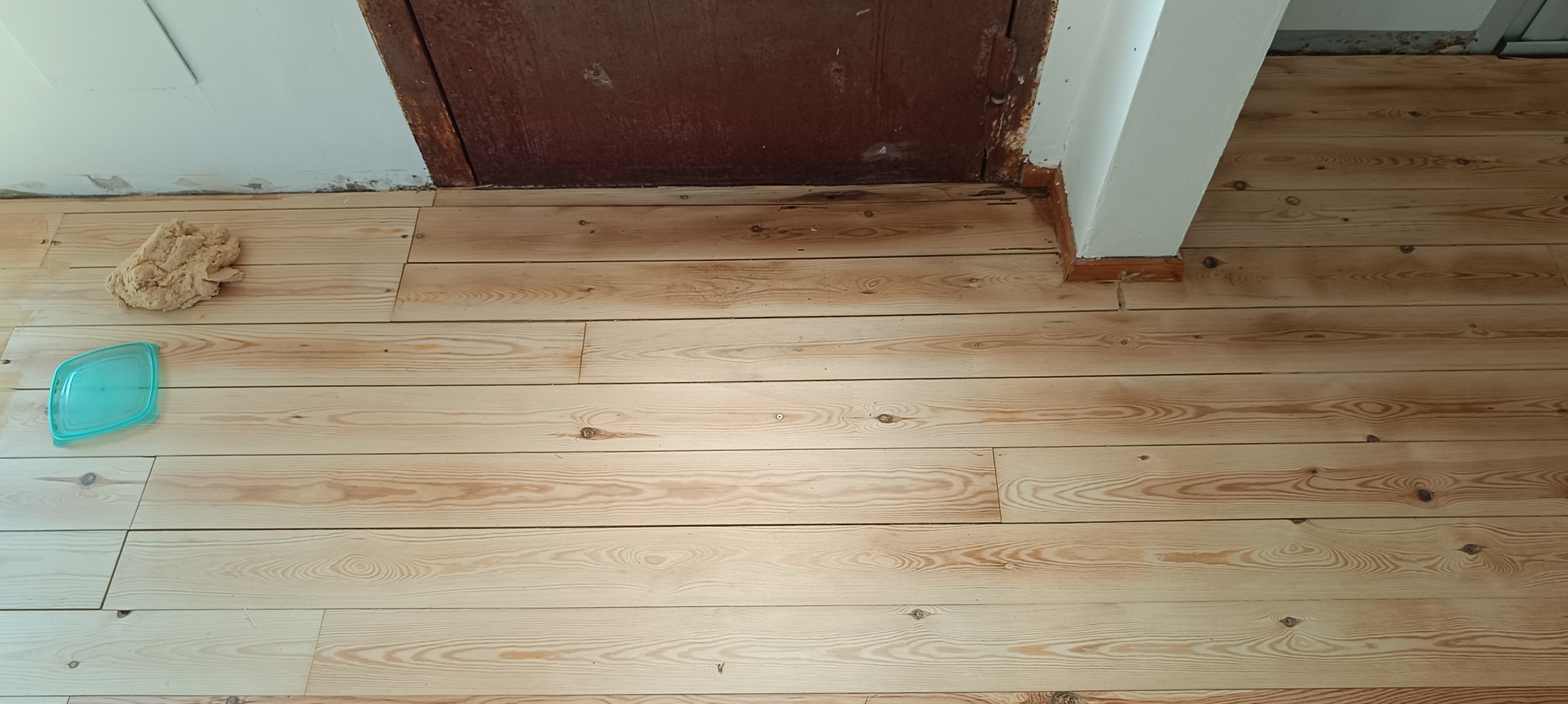 Restauración con lijado Teià 4