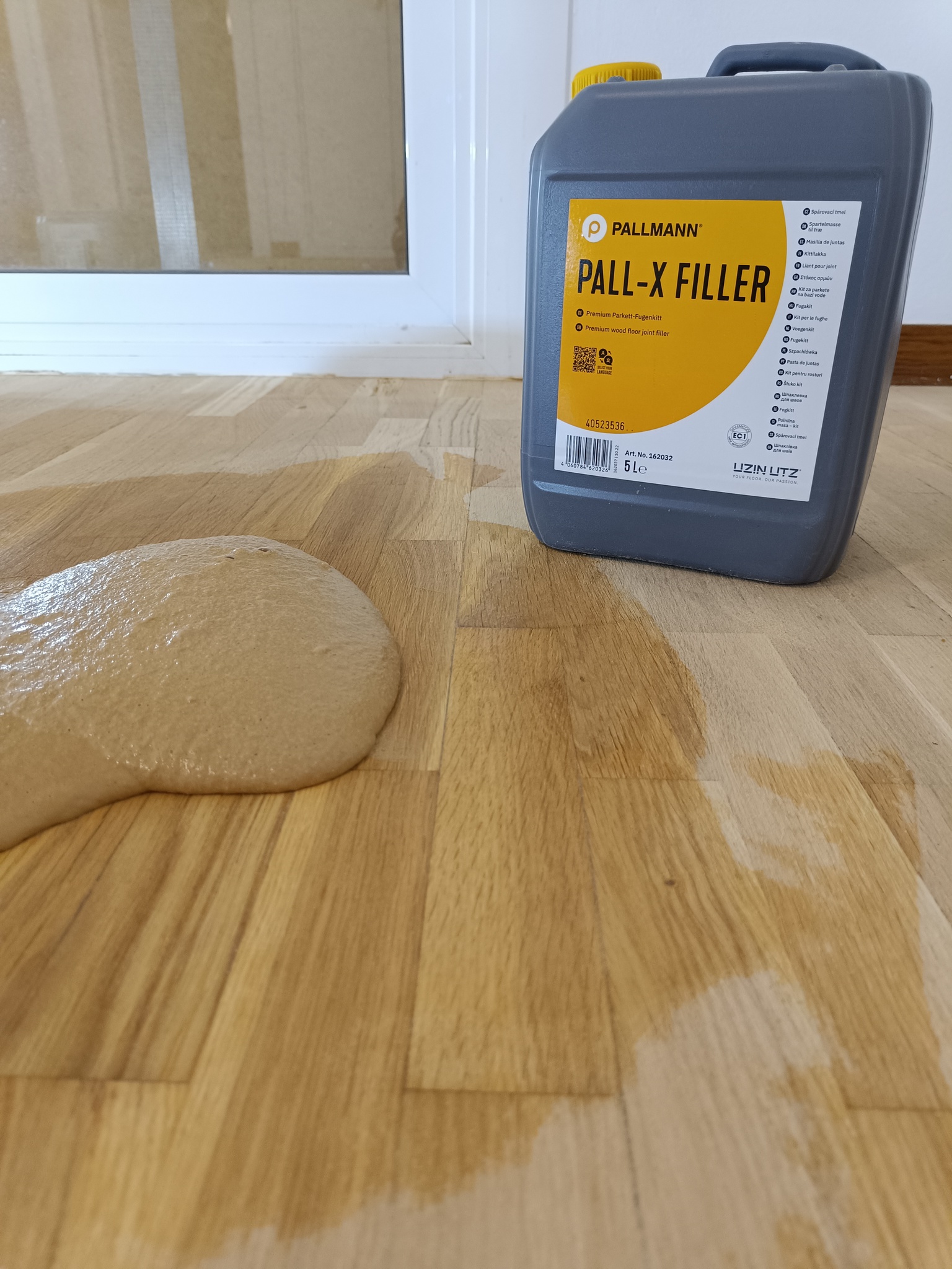 Restauración de parquet de tablilla de roble en Sant Andreu de Llavaneres 12