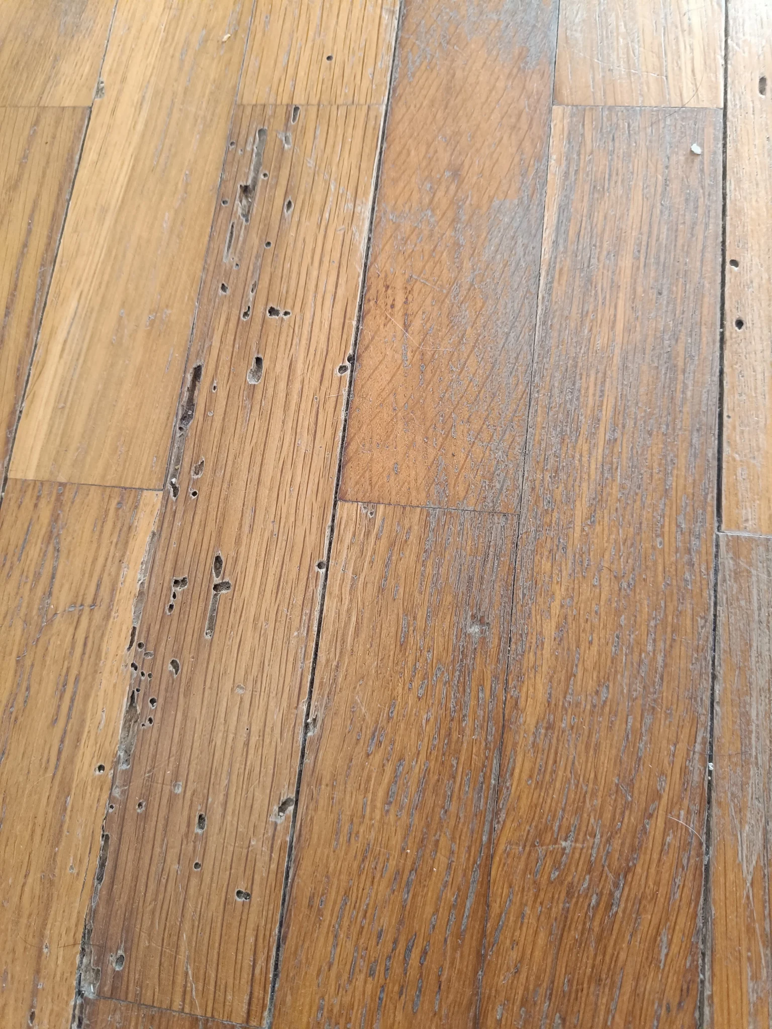 Restauración de parquet de tablilla de roble en Sant Andreu de Llavaneres 2
