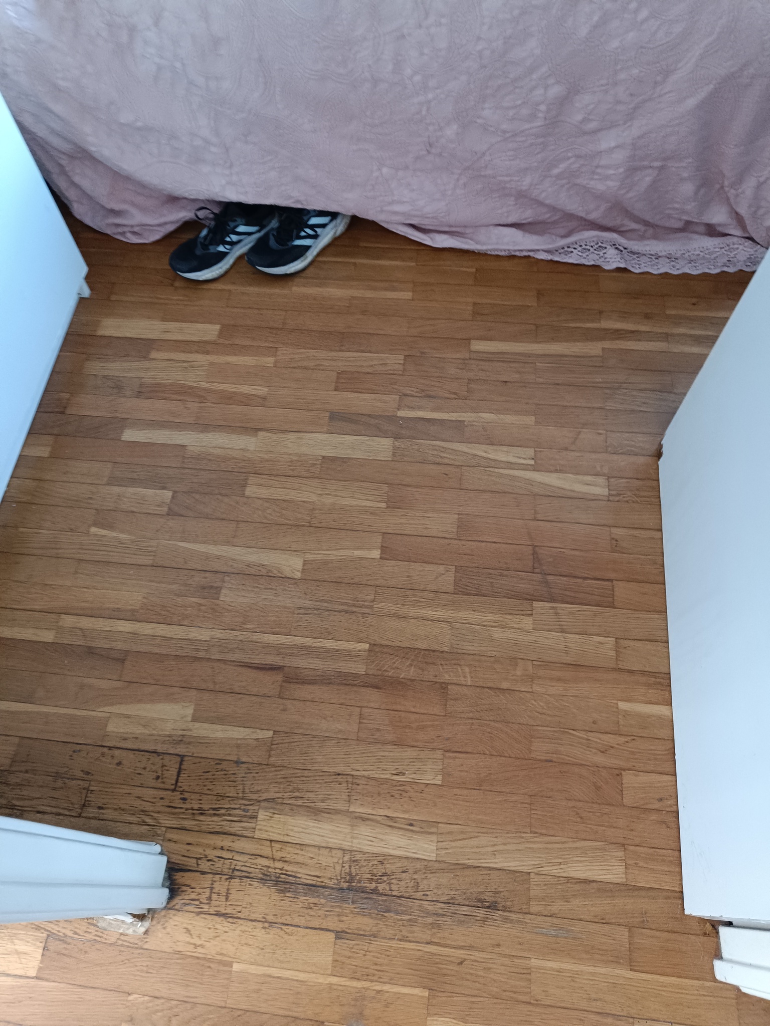 Restauración de parquet de tablilla de roble en Sant Andreu de Llavaneres 5