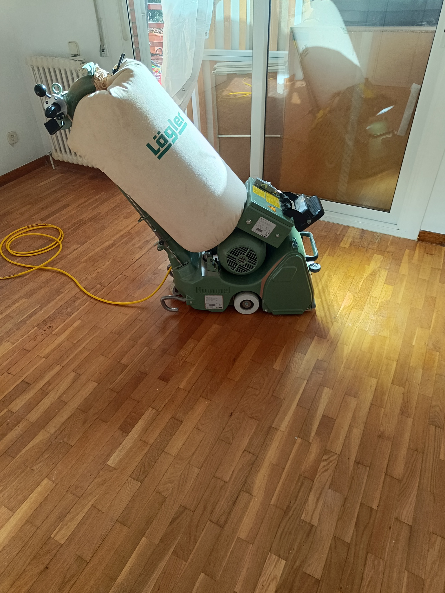 Restauración de parquet de tablilla de roble en Sant Andreu de Llavaneres 7