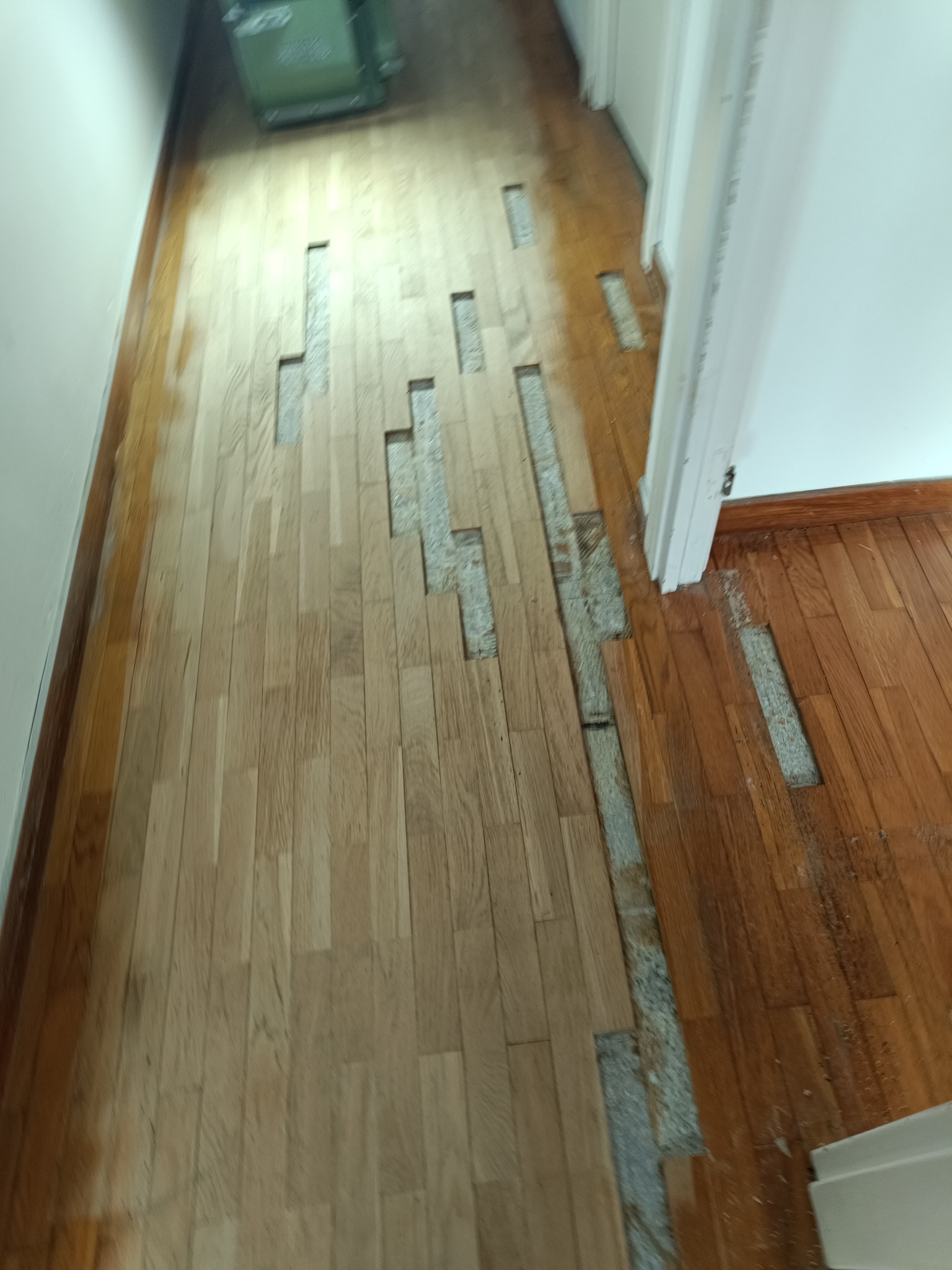 Restauración de parquet de tablilla de roble en Sant Andreu de Llavaneres 9