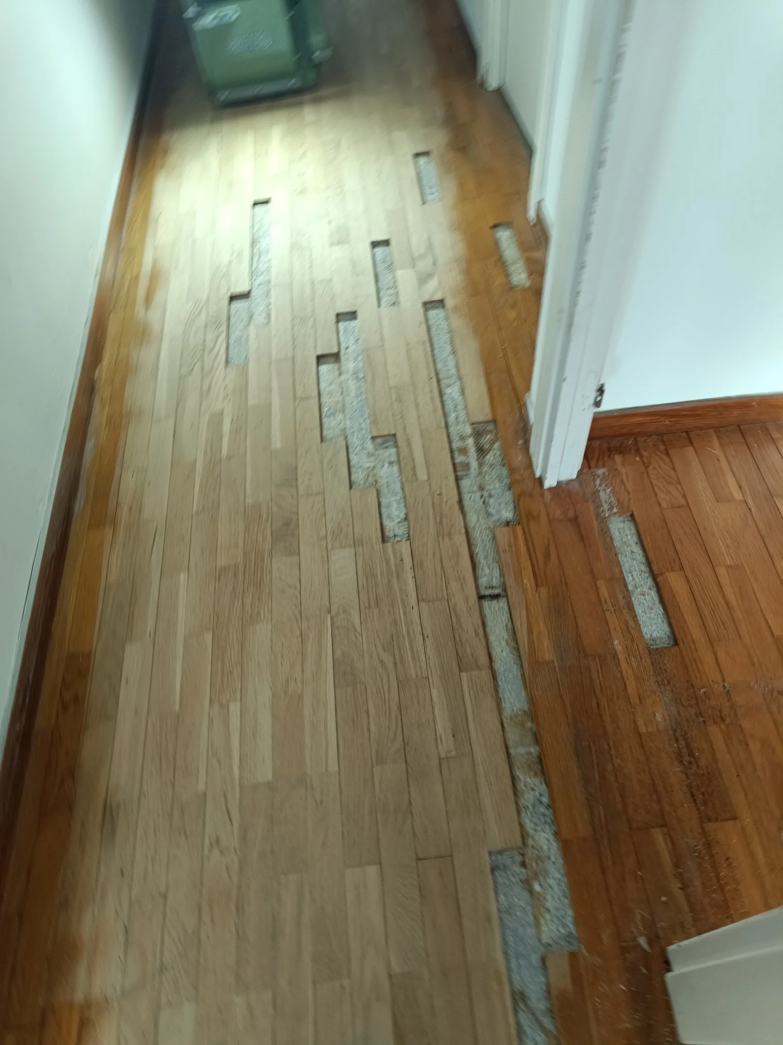 Restauración de parquet de tablilla de roble en Sant Andreu de Llavaneres 9