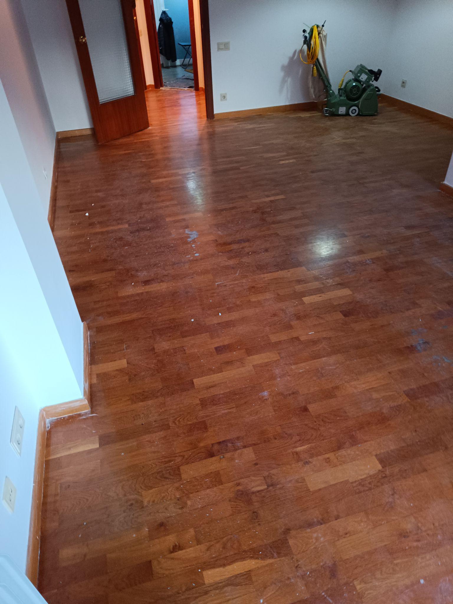 Restauración parquet tablilla roble 21