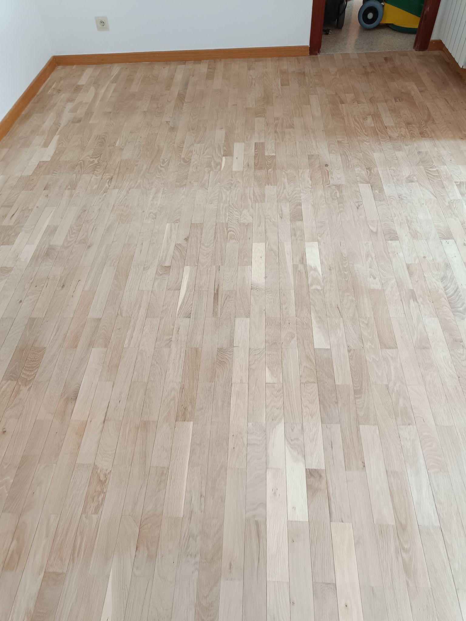Restauración parquet tablilla roble 36