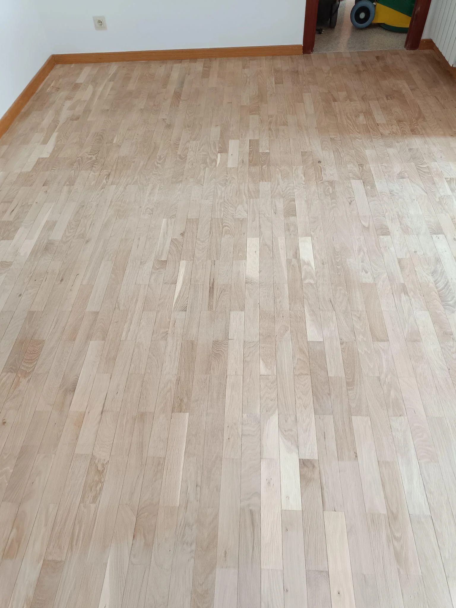 Restauración parquet tablilla roble 36