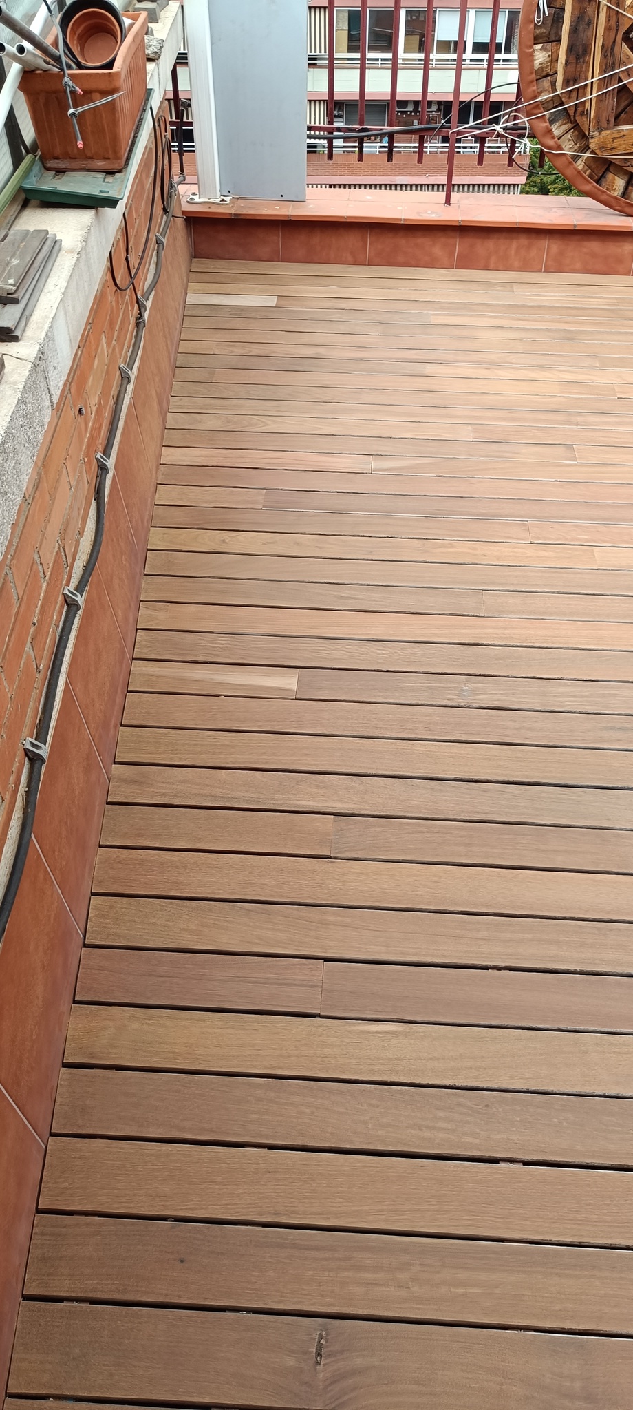 Restauración tarima exterior IPE Barcelona 9