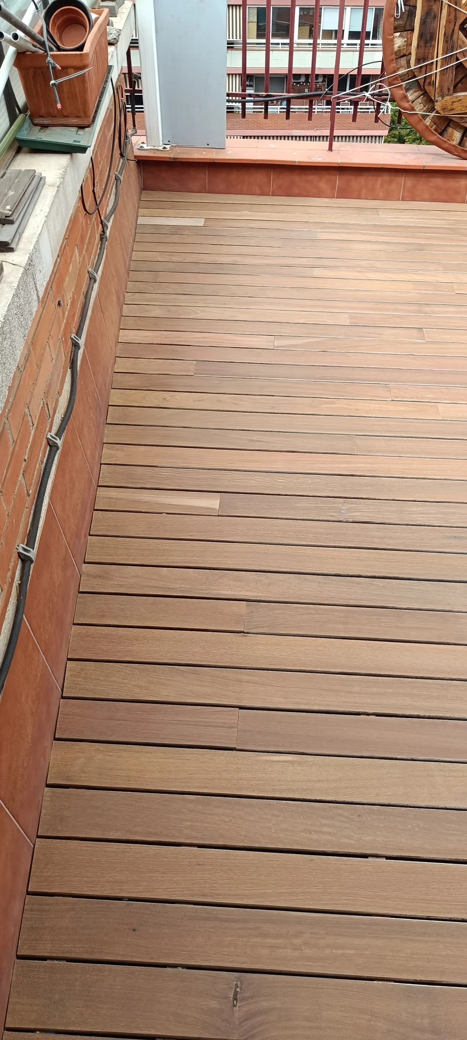 Restauración tarima exterior IPE Barcelona 9