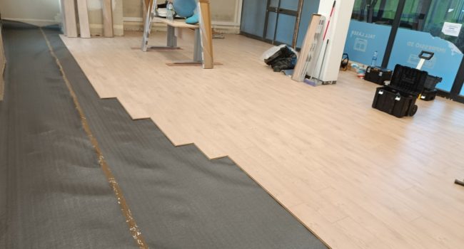 Instalación Laminado AC6 4V en Barcelona