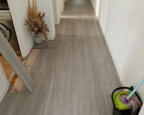 Instal·lació de terra laminat flotant a Barcelona